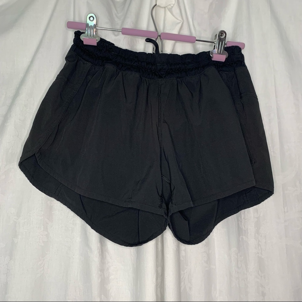 Lululemon tracker shorts